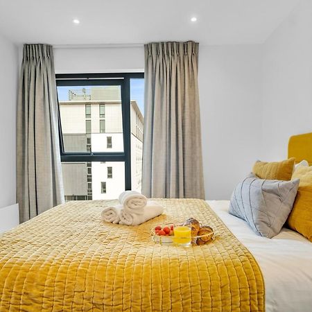 Luxurious & Glamorous Centrally Located 2 Bedroom 2 Bathroom Apartment - Central Birmingham - Secure Parking - Netflix Exterior foto