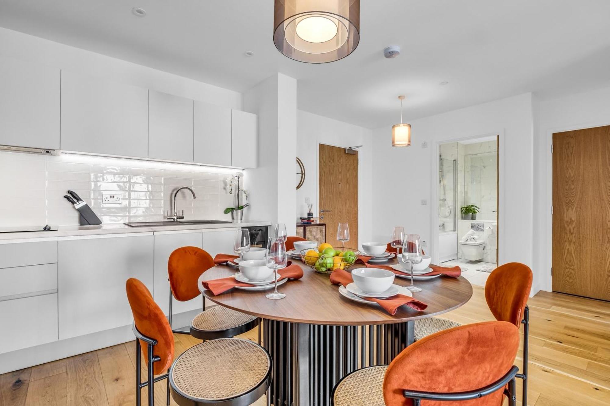 Luxurious & Glamorous Centrally Located 2 Bedroom 2 Bathroom Apartment - Central Birmingham - Secure Parking - Netflix Exterior foto
