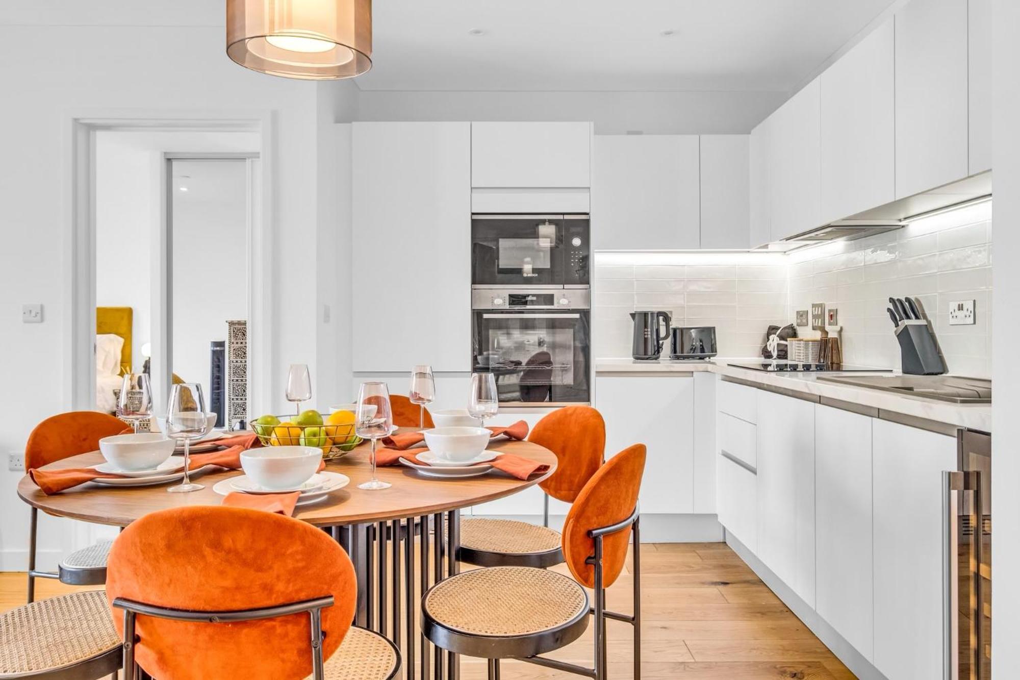 Luxurious & Glamorous Centrally Located 2 Bedroom 2 Bathroom Apartment - Central Birmingham - Secure Parking - Netflix Exterior foto