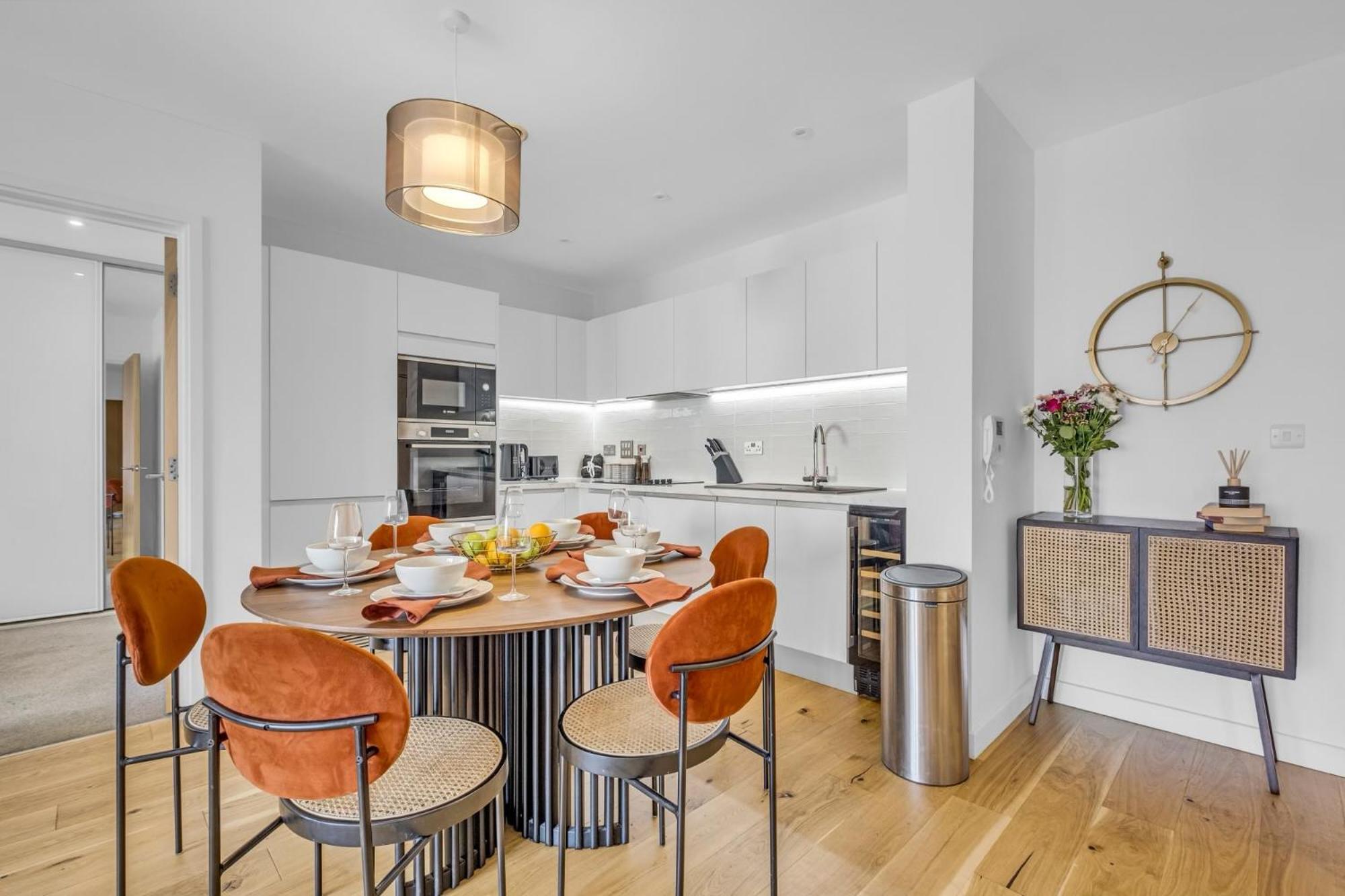 Luxurious & Glamorous Centrally Located 2 Bedroom 2 Bathroom Apartment - Central Birmingham - Secure Parking - Netflix Exterior foto